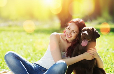 狗狗喜歡主人的表現 狗狗認你做主人的表現2